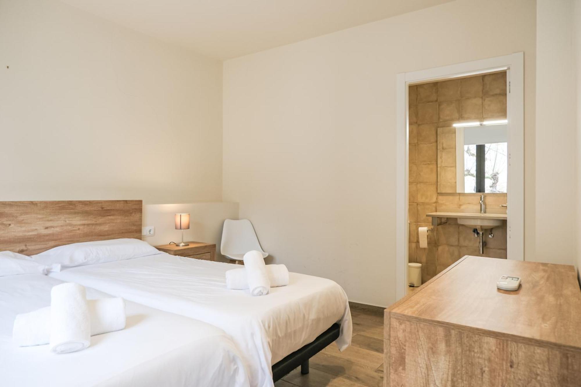 Can Cintet 1 Apartamento En La Plaza De Besalú Kültér fotó